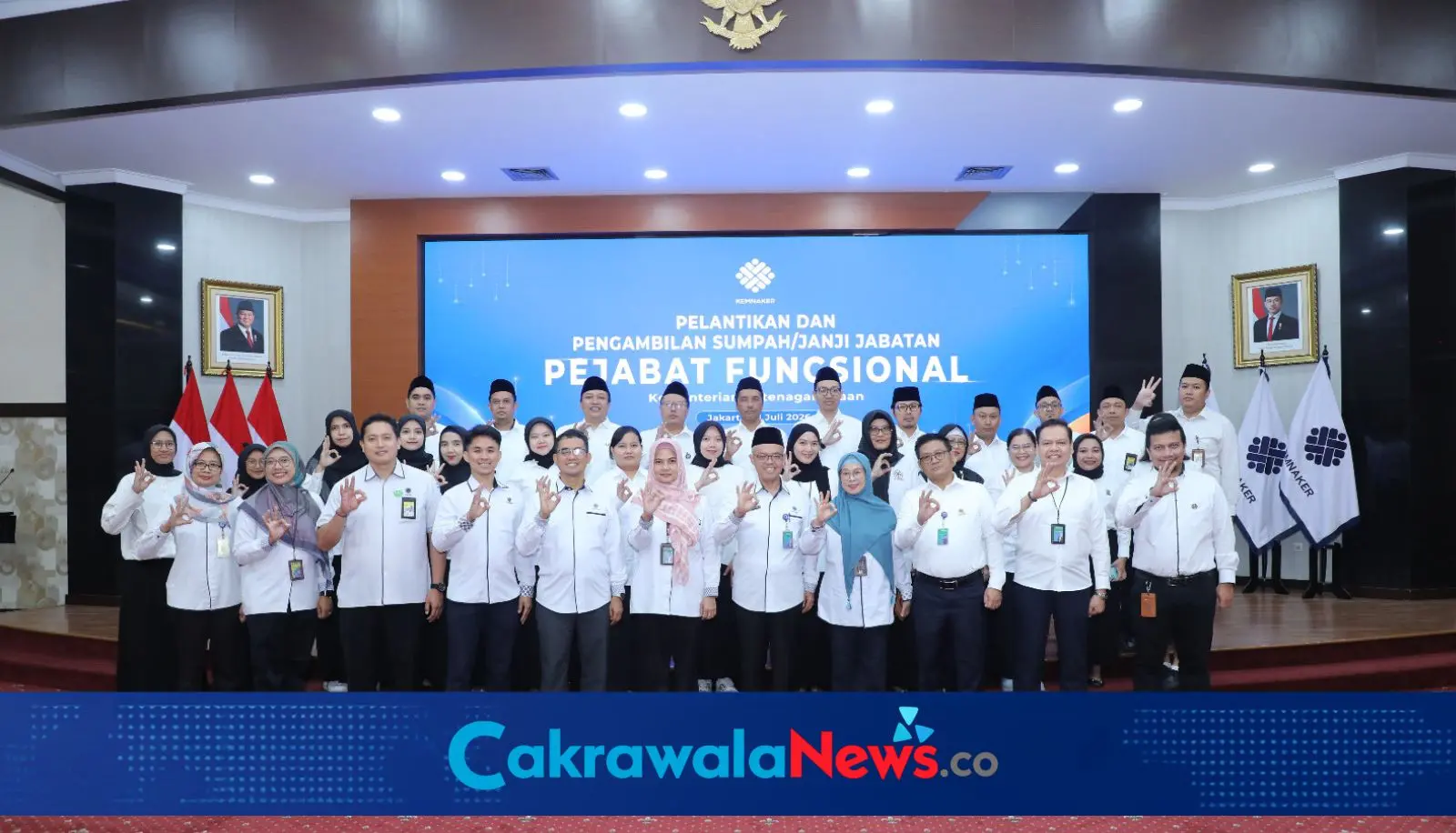 Sekjen Kemnaker Cris Kuntadi Lantik Pejabat Fungsional dan Tekankan Pelayanan Berdampak bagi Masyarakat.