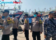 Tradisi Sedekah Laut Nelayan Tegal Digelar, Ratusan Personel Kawal Prosesi Larung Saji