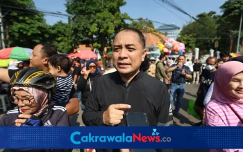 Wali Kota Surabaya Eri Cahyadi saat meninjau langsung CFD Bungkul.