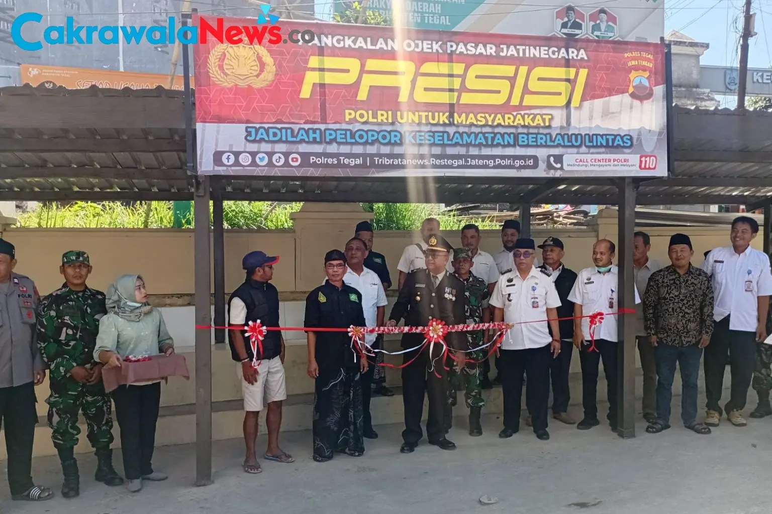 Warga Jatinegara Sambut Hangat Peresmian Pangkalan Ojek Presisi pada Hari Bhayangkara Ke 80