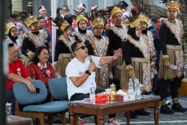 Meriah Sambut HUT ke 81 RI,  ASN dan Pokja Wartawan DPRD Ikuti Lomba Agustusan di Setwan DPRD Jatim