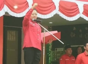 Bendahara DPC PDIP Surabaya, Agatha Retnosari,