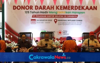 Donor darah yang digelar oleh PT Pegadaian Kantor Wilayah XII Surabaya.