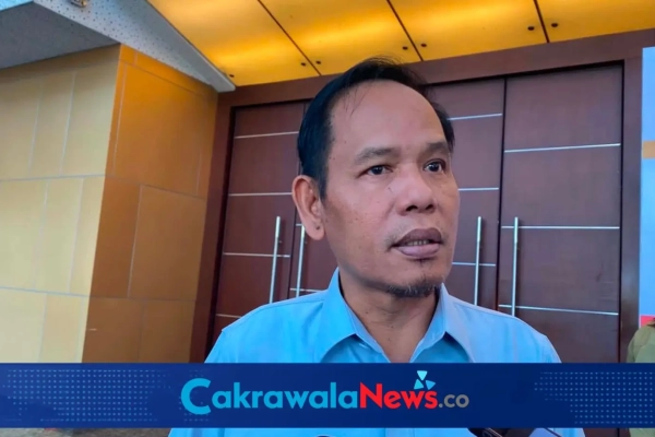 Bukan Sekadar Pakaian, Ketua DPRD Surabaya Minta Batik Anak Negeri Jadi Seragam Wajib Pejabat Daerah