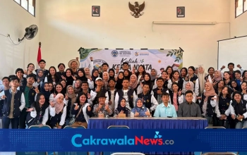 KKN Unitomo yang di Kelurahan Semolowaru, Surabaya.