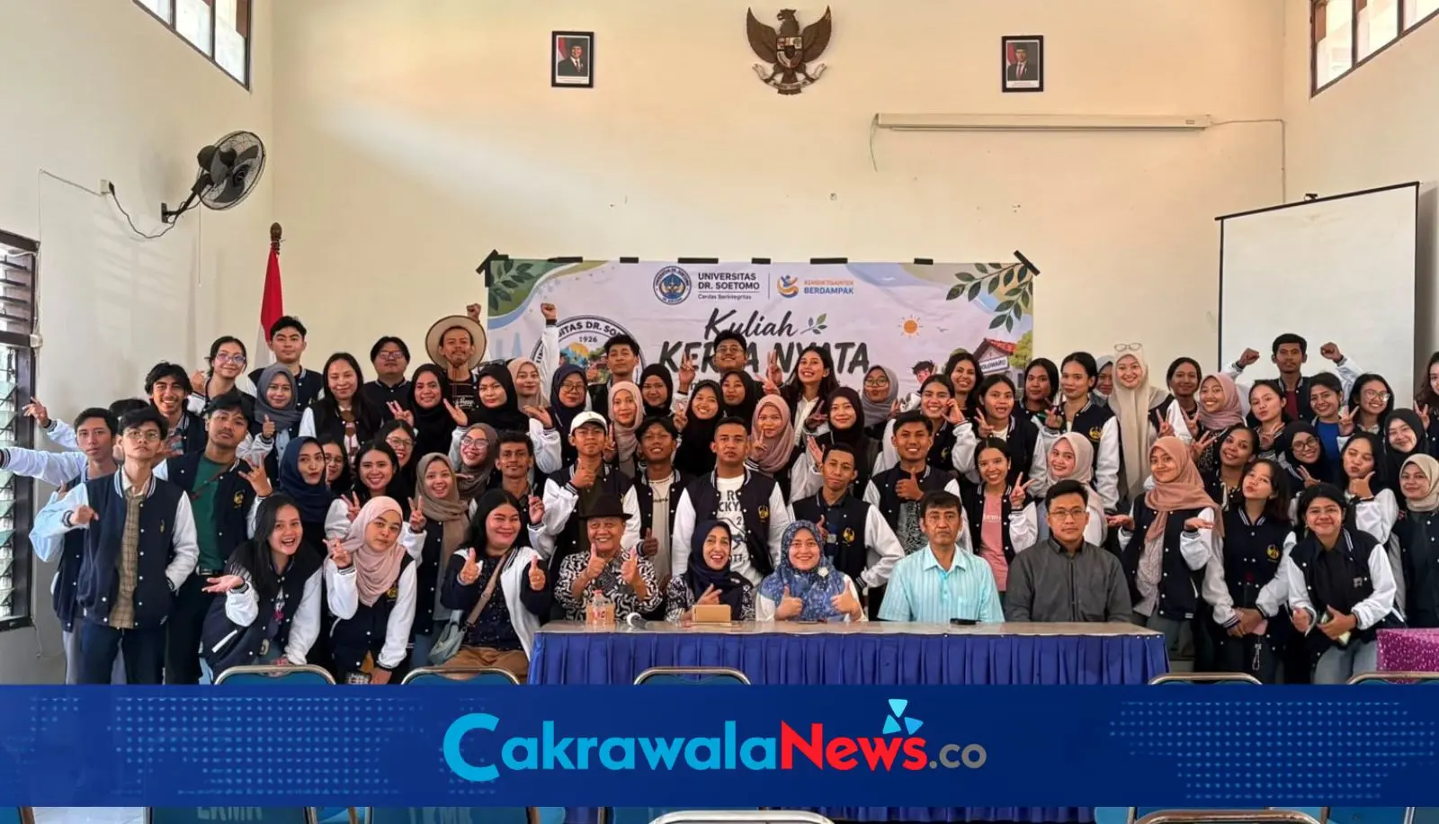 KKN Unitomo yang di Kelurahan Semolowaru, Surabaya.
