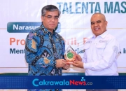 menaker yassierli ajak kampus dan industri atasi mismatch lulusan 2026
