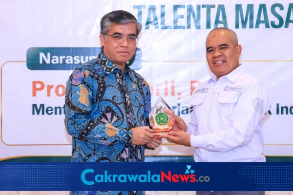 Menaker Tekankan Kolaborasi Kampus dan Industri untuk Atasi Mismatch Lulusan