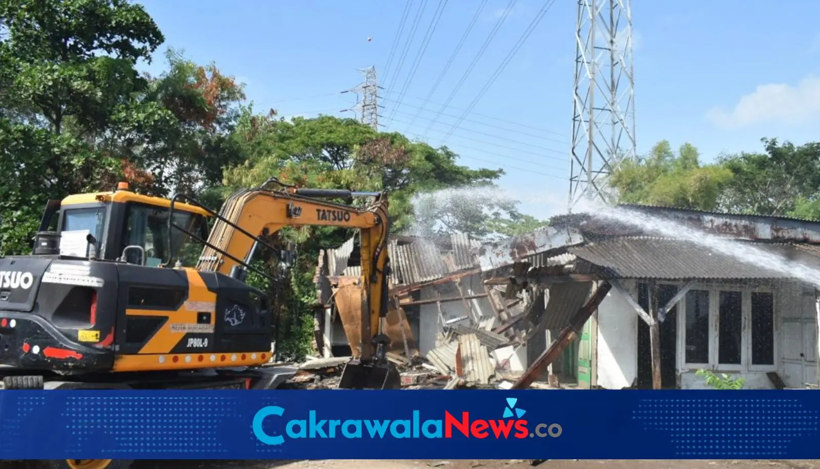 Penertiban aset lahan seluas 1.800 meter persegi di kawasan Tempat Pemakaman Umum (TPU) Keputih.
