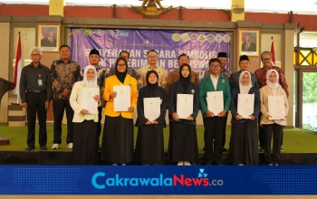 Penyerahan SK Beasiswa Sadesa kepada 362 Mahasiswa Kabupaten Tegal
