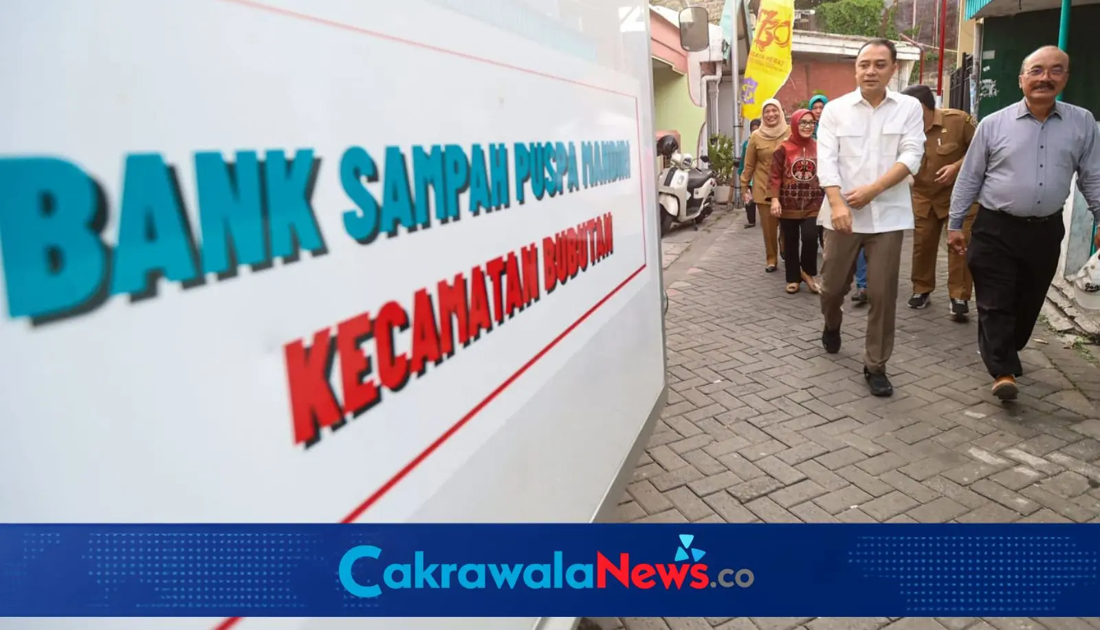 Peresmian Bank Sampah di salah satu Kampung di Surabaya.