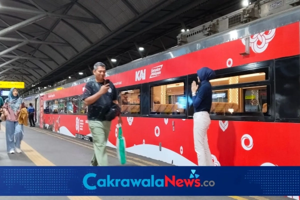 3.651 Pelanggan KAI Daop 8 Manfaatkan Tarif Spesial HUT RI, Penumpang KA Ekonomi Naik 8 Persen