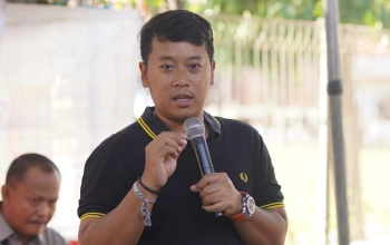 Alif Iman waluyo komisi C dprd surabaya