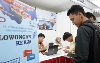 dok. Ilustrasi Bursa Kerja Tahun 2025 (1) (1)