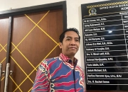 Busa Misterius di Kali Surabaya Diduga dari Bahan Kimia Pemadam Kebakaran