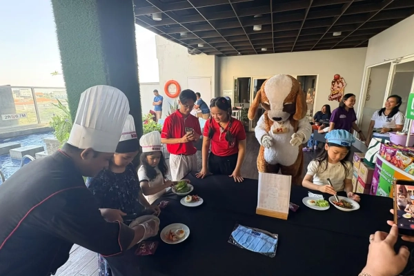 Swiss-Belinn Tunjungan Ajak Anak Berkreasi Lewat Bernie’s Noodle Adventure