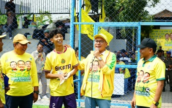 Arif Fathoni saat membuka gelaran Bahlil Minisoccer zona Mojokerto