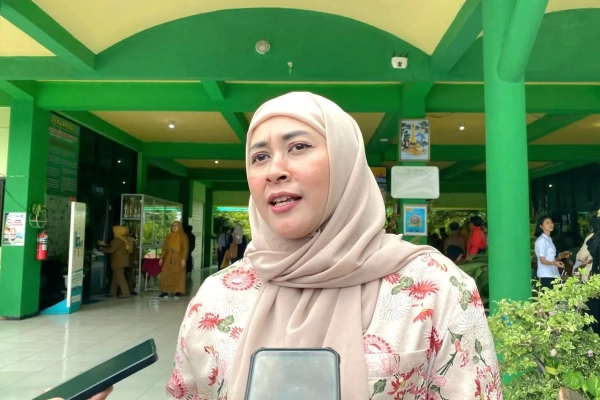 Seragam Sekolah Jadi Beban Wali Murid, DPRD Surabaya Minta Disdik Audit Harga