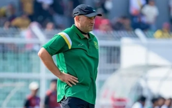 Bernardo Tavares Ungkap Penyebab Persebaya Cuma Raih Satu Poin dari Bhayangkara