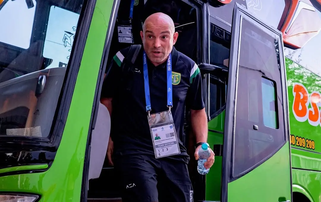 Pelatih Persebaya