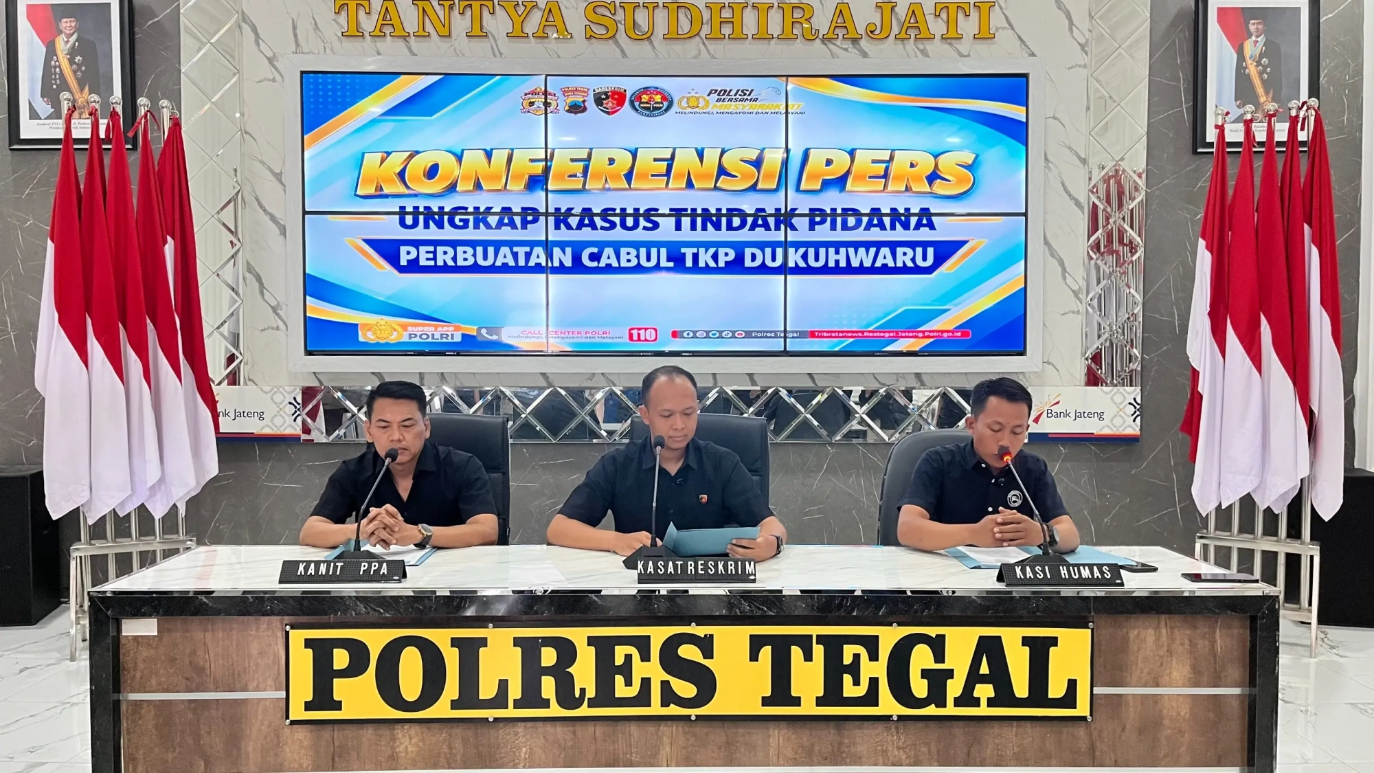 1000813982