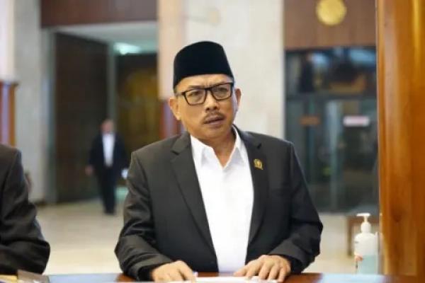 Ketua DPRD Jatim Ingatkan Posisi Kepala Biro BUMD Harus Profesional Bukan Titipan Tim Sukses