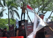 Gempar Jatim Unjuk Rasa Tuntut Kejelasan Pengelolaan Air Citraland