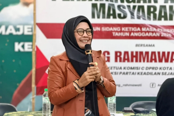 APBD Surabaya di Tengah Ruang Fiskal Sempit, Aning Rahmawati Terima Keluhan Warga