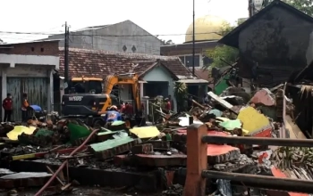 Penertiban Bangunan di Sempadan Saluran Jeblokan II
