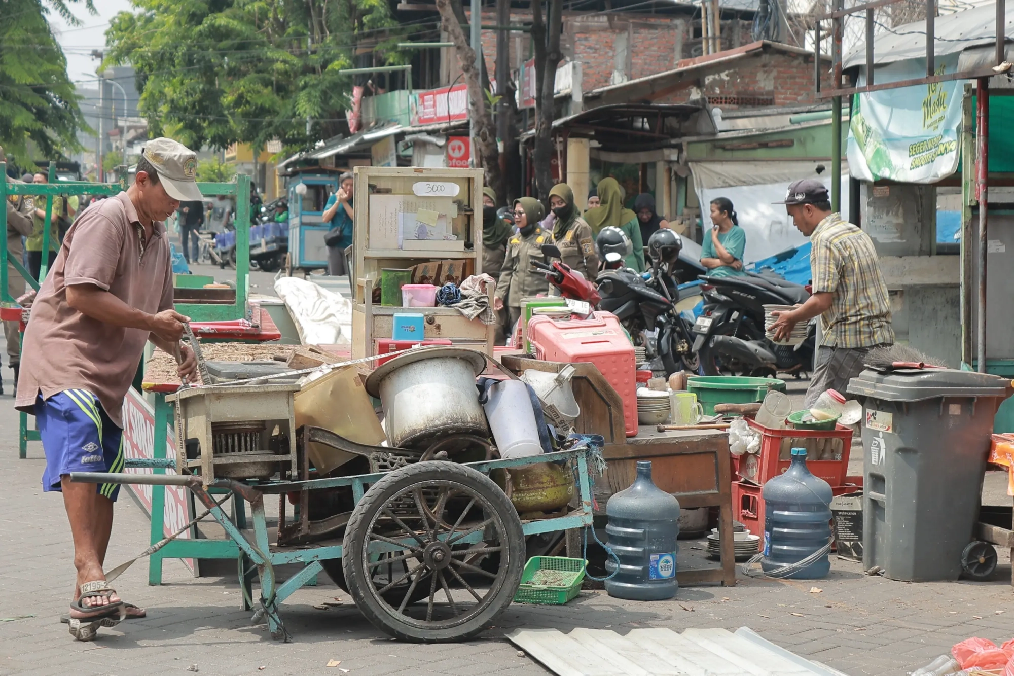 Penertiban PKL Embong Blimbing (6)