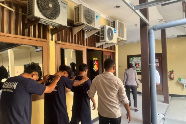Polres Kendal Ungkap Dua Kasus Tawuran, Sajam hingga 2 Meter Diamankan