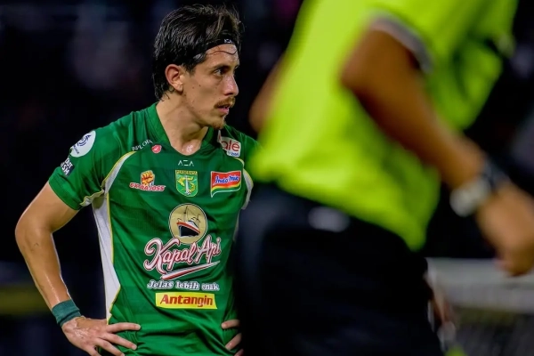 Kabar Baru Pemulihan Cedera Kapten Persebaya Rivera di Jeda Kompetisi