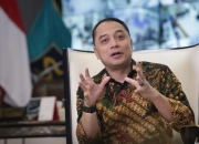 Wali Kota Surabaya Eri Cahyadi dengan terobosannya yakni Holine Lapor Cak Eri